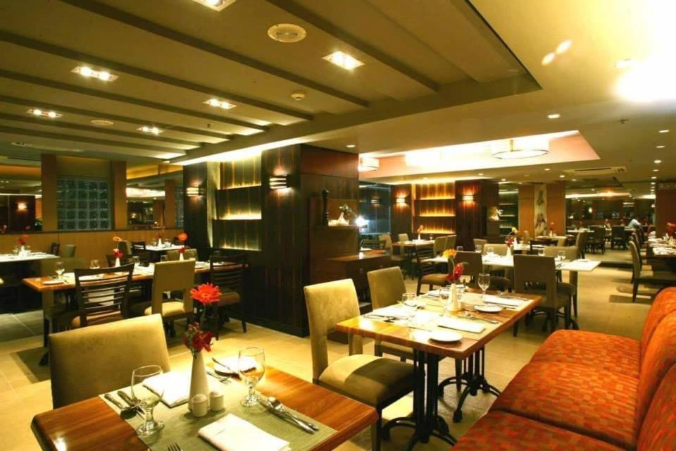 Studio Unit Condo At Antel Serenity Suites Makati Манила Экстерьер фото